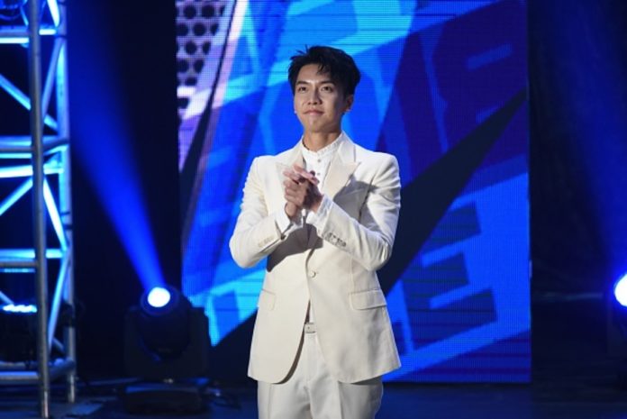 Lee Seung-gi held fans meeting conference at TICC