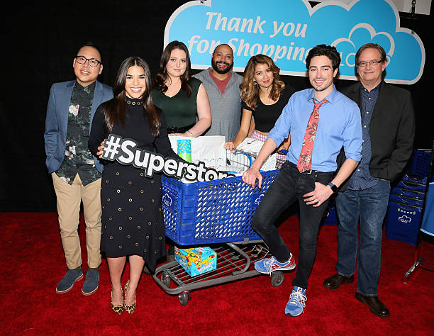 Watch Superstore