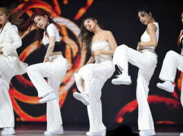 SEOUL, SOUTH KOREA - JANUARY 31: (EDITORIAL USE ONLY) (SOUTH KOREA OUT) In this handout image provided by The Sports Seoul, ITZY perform on stage during the 30th High1 Seoul Music Awards on January 31, 2021 in Seoul, South Korea. (Photo by The Sports Seoul via Getty Images)