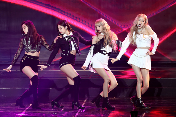 BLACKPINK performing at 8th Annual Gaon Chart K-Pop Awards.