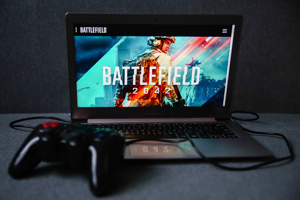 Photo a high-powered gaming laptop.