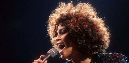Whitney Houston sings I Will Always Love You
