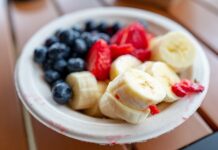 One of the top fast breakfast ideas the "fruit bowl."